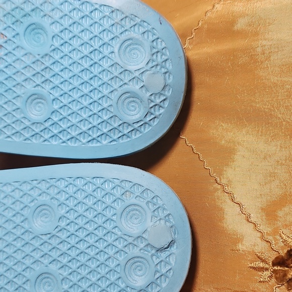 TY Kids Unicorn Slippers - Blue and White - Picture 4 of 9